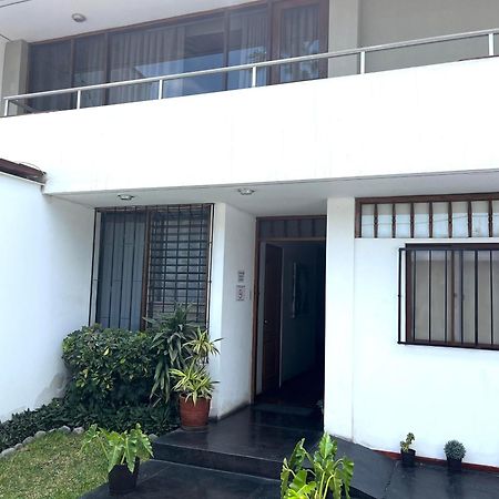 Lima Mini Aparts Monterrico - Cerca Embajada Eeuu Exterior photo